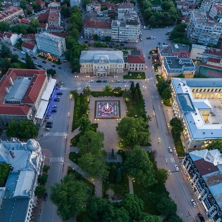Charlino Plaza Hotell Ruse Exteriör bild