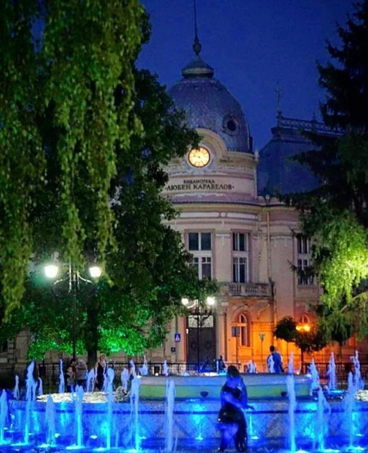 Charlino Plaza Hotell Ruse Exteriör bild